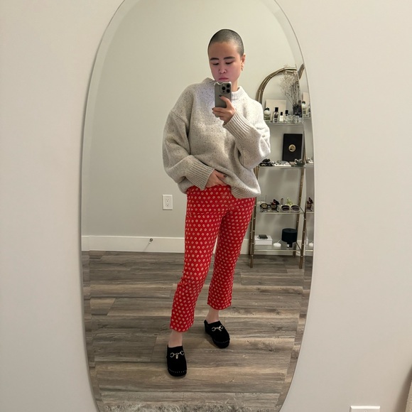 VINTAGE CREPE DAISY PRINT MINI FLARE CROP PANTS - Picture 2 of 7